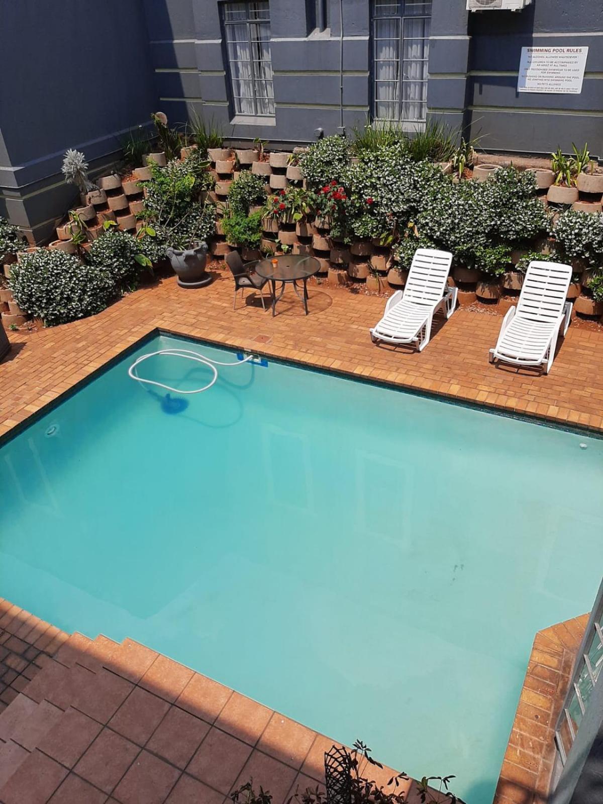 Airport Inn And Suites Edenvale Extérieur photo