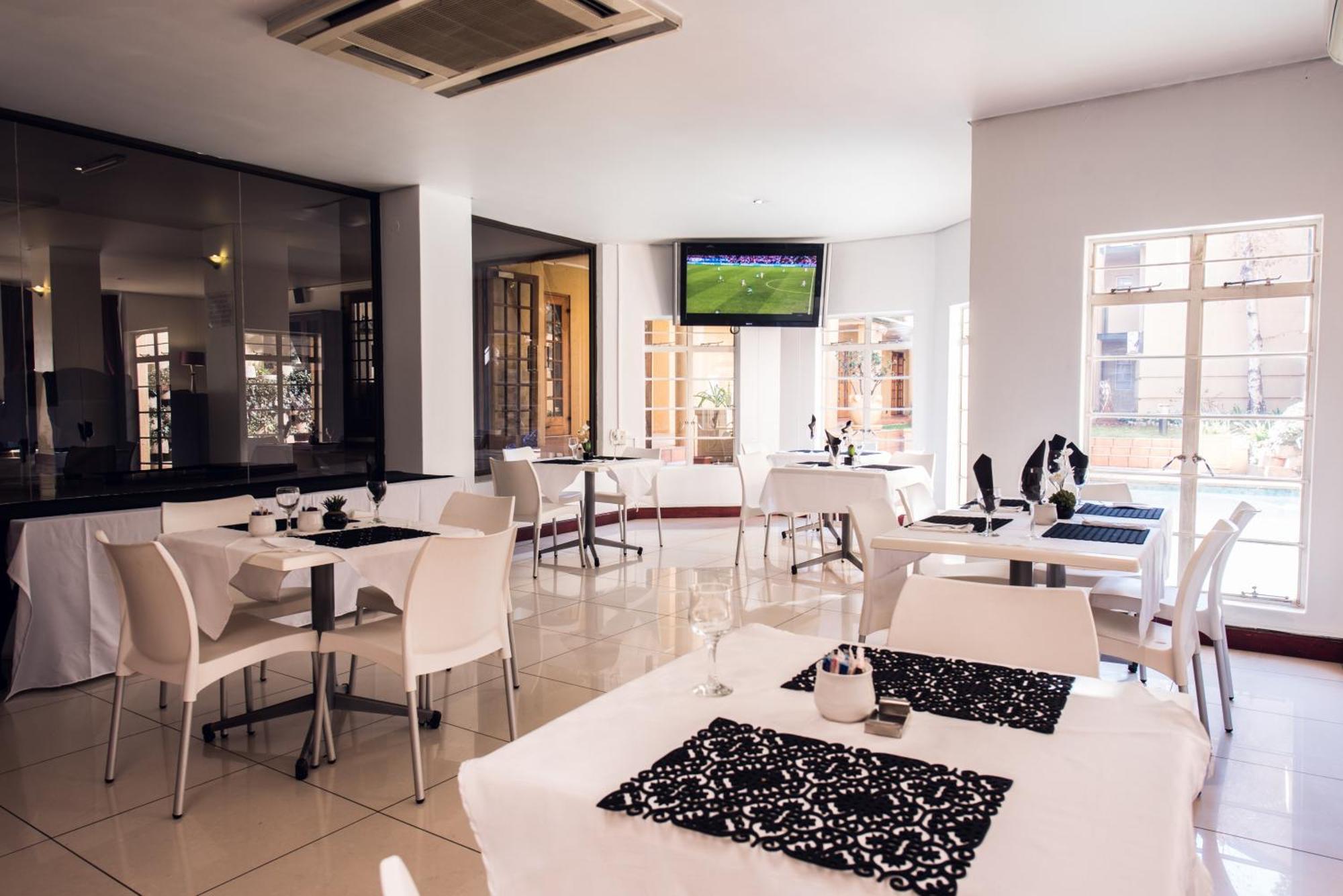 Airport Inn And Suites Edenvale Extérieur photo